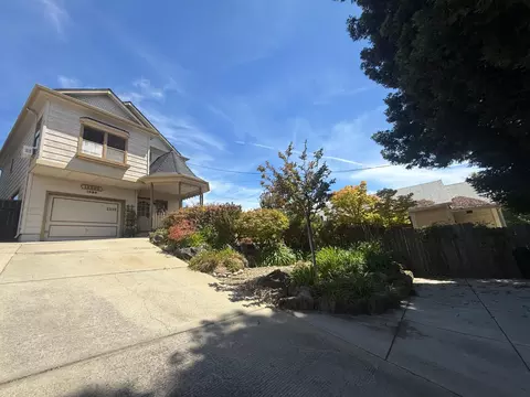 Exterior - 2295 S Crest Ave, Martinez, CA 94553 photo 4 of 14