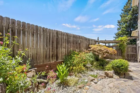 Exterior - 2295 S Crest Ave, Martinez, CA 94553 photo 11 of 14
