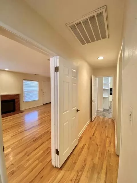 Entry Way - 1539 Ardmore Ave, Modesto, CA 95350 photo 1 of 3