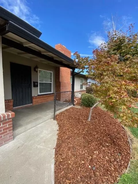 Exterior - 1539 Ardmore Ave, Modesto, CA 95350 photo 3 of 12