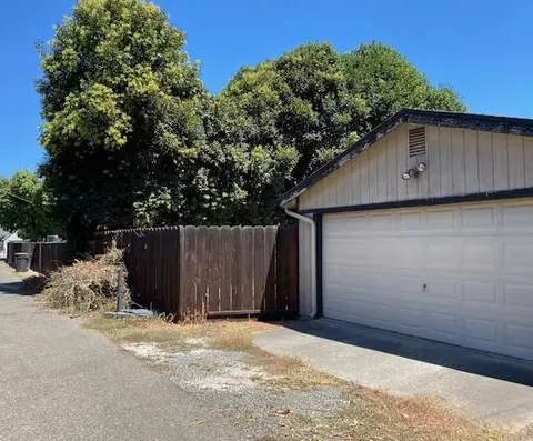 Exterior - 1539 Ardmore Ave, Modesto, CA 95350 photo 12 of 12