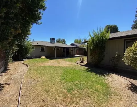 Exterior - 1539 Ardmore Ave, Modesto, CA 95350 photo 6 of 12