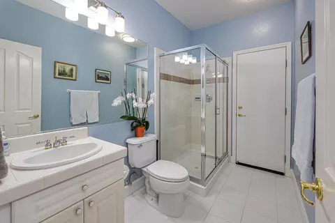 Bath - 7034 Ara Ln, Carmichael, CA 95608 photo 6 of 6