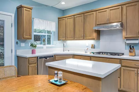 Kitchen - 7034 Ara Ln, Carmichael, CA 95608 photo 4 of 4