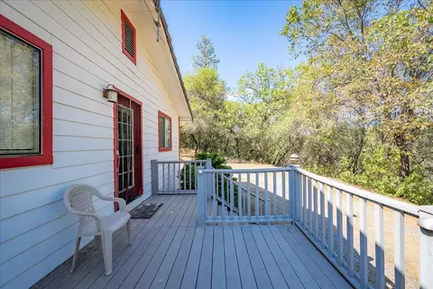 Exterior - 4751 Meadowview Acres Rd, Cool, CA 95614 photo 7 of 14