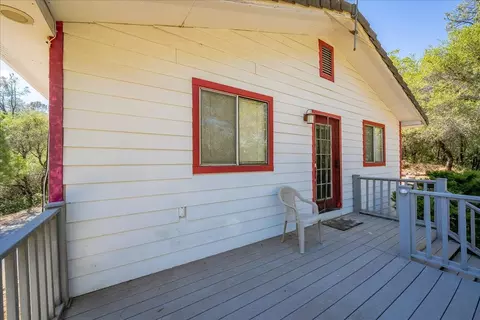 Exterior - 4751 Meadowview Acres Rd, Cool, CA 95614 photo 6 of 14
