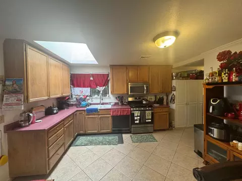 1916 Donald St, Modesto, CA 95351 photo 3