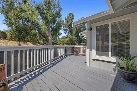 Exterior - 512 Garretson Ave, Rodeo, CA 94572 photo 3 of 4
