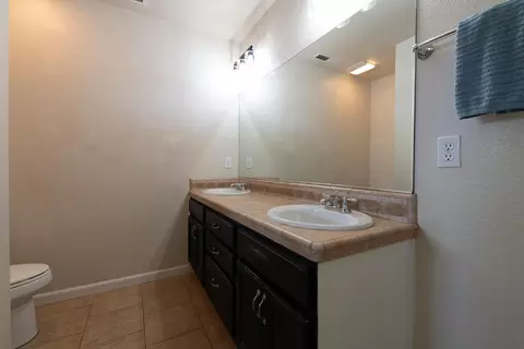 Bath - 90 Westview Dr, Jackson, CA 95642 photo 2 of 5