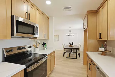 Kitchen - 1411 Chester Dr, Tracy, CA 95376 photo 4 of 4