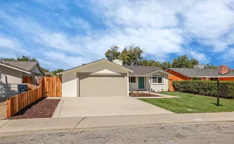 Exterior - 1411 Chester Dr, Tracy, CA 95376 photo 4 of 9