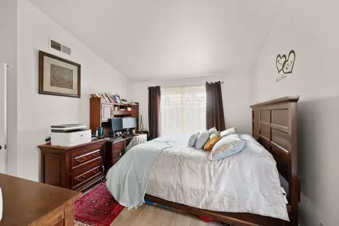 Bedroom - 3731 Willow Bend Pl, Antelope, CA 95843 photo 4 of 4