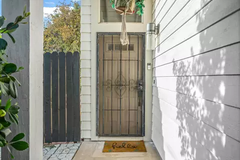 Entry Way - 3731 Willow Bend Pl, Antelope, CA 95843 photo 1 of 2