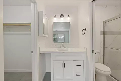 Bath - 1313 Jarrell Ct, Modesto, CA 95355 photo 1 of 3