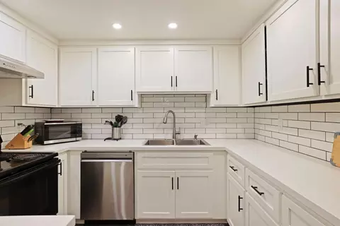 Kitchen - 1313 Jarrell Ct, Modesto, CA 95355 photo 3 of 4