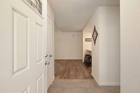 Entry Way - 1313 Jarrell Ct, Modesto, CA 95355 photo 1 of 2