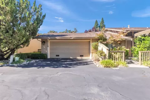 5120 Village Oaks Dr, Rocklin, CA 95677