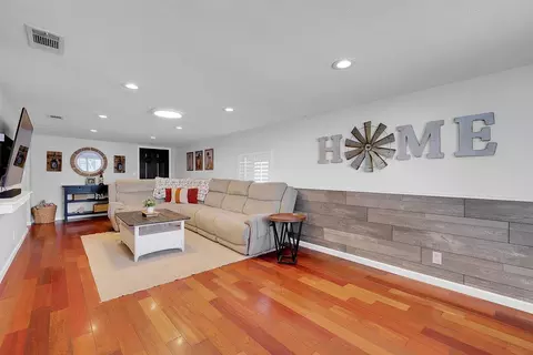 Living - 2233 Elm St, Sutter, CA 95982 photo 1 of 3