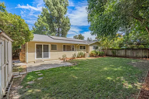 Exterior - 2814 Belhaven Pl, Davis, CA 95618 photo 5 of 5