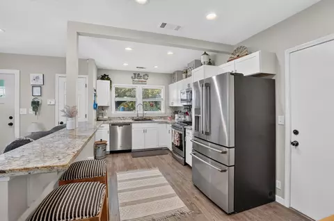 Kitchen - 6909 E Haight Rd, Lodi, CA 95240 photo 1 of 4