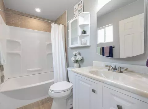Bath - 4620 Bayview Dr, Copperopolis, CA 95228 photo 1 of 5