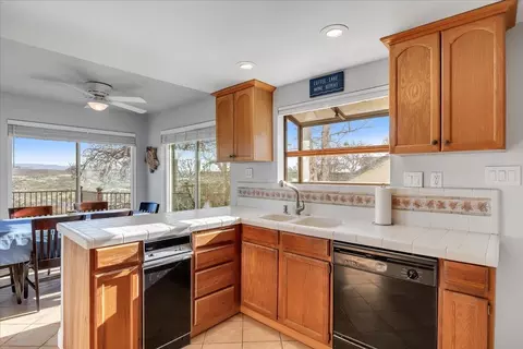 Kitchen - 4620 Bayview Dr, Copperopolis, CA 95228 photo 2 of 7