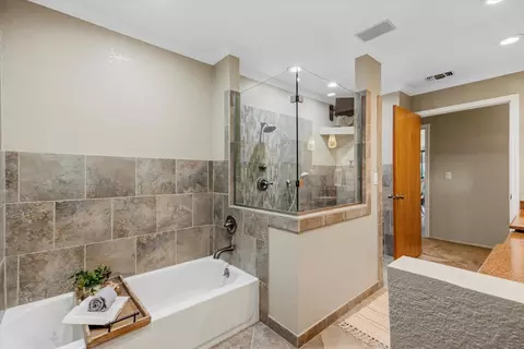 Bath - 4373 Broadway, Live Oak, CA 95953 photo 3 of 5