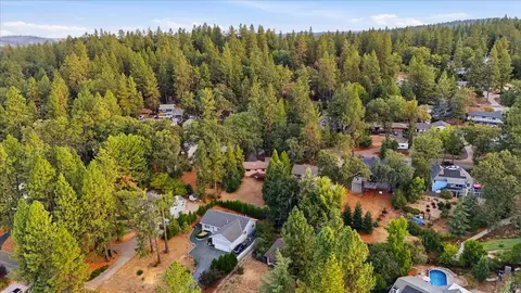 View/Area - 11261 Edward Dr, Grass Valley, CA 95949 photo 2 of 3