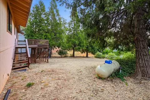 Exterior - 11261 Edward Dr, Grass Valley, CA 95949 photo 5 of 10