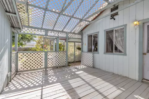 Exterior - 1901 8th Ave, Olivehurst, CA 95961 photo 2 of 3
