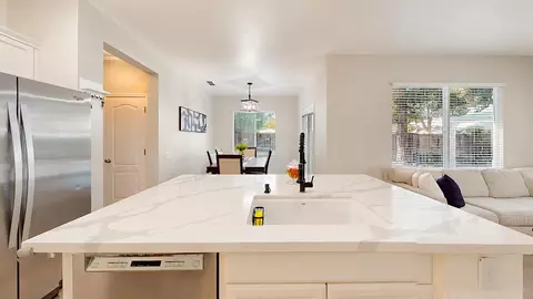 Kitchen - 4203 Motif Ct, Turlock, CA 95382 photo 6 of 8