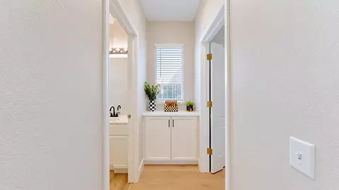 Entry Way - 4203 Motif Ct, Turlock, CA 95382 photo 3 of 8