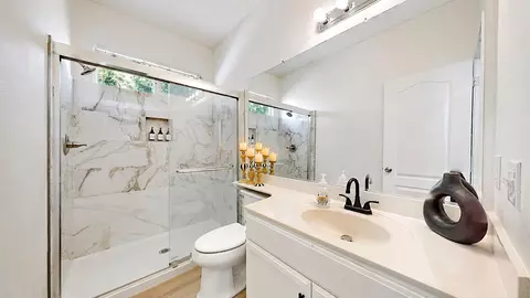 Bath - 4203 Motif Ct, Turlock, CA 95382 photo 1 of 4