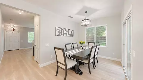 Dining - 4203 Motif Ct, Turlock, CA 95382 photo 2 of 4