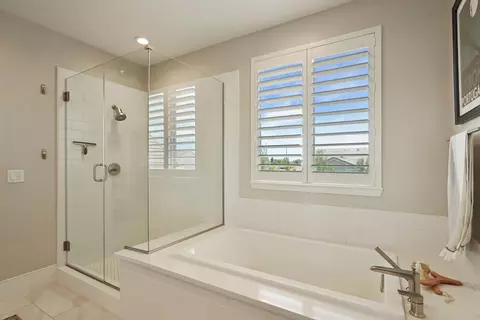 Bath - 2906 Ashton St, Lodi, CA 95242 photo 4 of 4