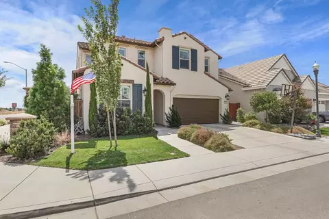 Exterior - 2906 Ashton St, Lodi, CA 95242 photo 4 of 13
