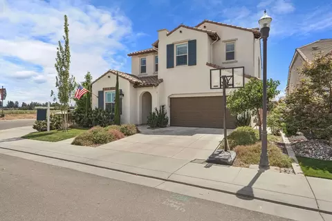 Exterior - 2906 Ashton St, Lodi, CA 95242 photo 3 of 13