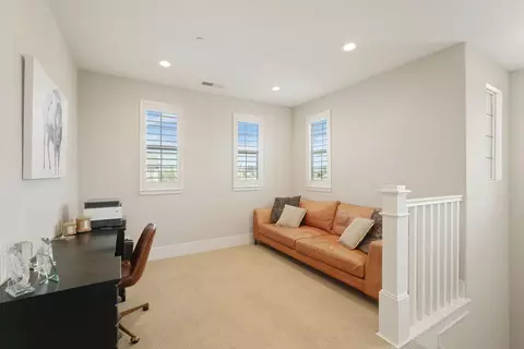 Entry Way - 2906 Ashton St, Lodi, CA 95242 photo 3 of 5