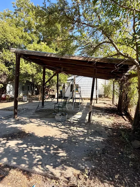 Exterior - 1113 Grand Ave, Olivehurst, CA 95961 photo 6 of 10