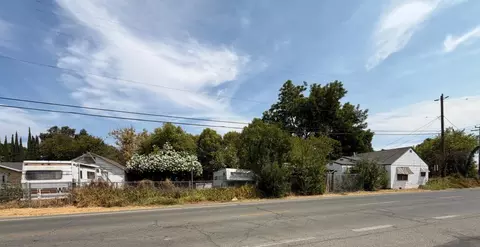 1113 Grand Ave, Olivehurst, CA 95961 photo 3