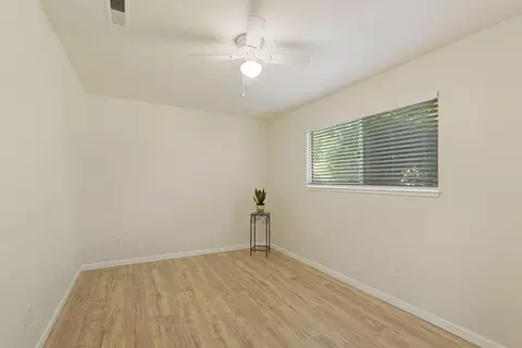 Bedroom - 303 Vineyard Dr, Lodi, CA 95240 photo 2 of 3