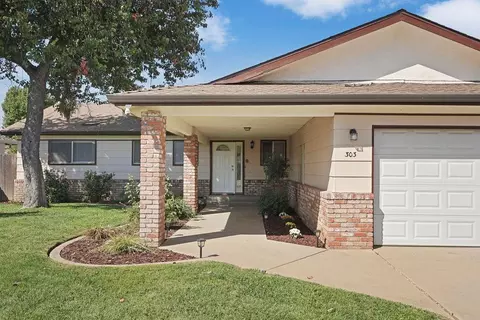 Exterior - 303 Vineyard Dr, Lodi, CA 95240 photo 3 of 4