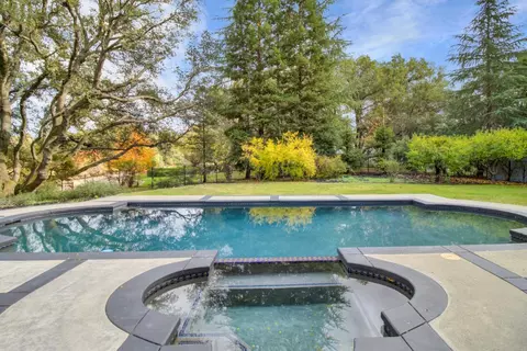 Exterior - 5585 E Saint Francis Cir #E, Loomis, CA 95650 photo 16 of 22