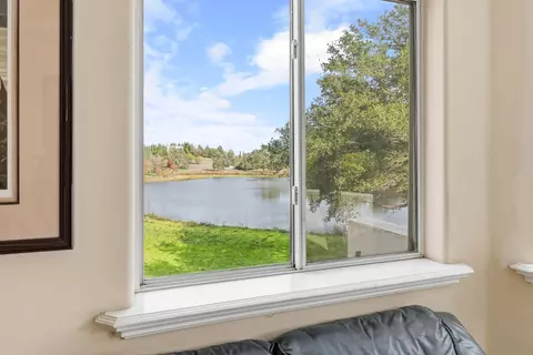 View/Area - 5585 E Saint Francis Cir #E, Loomis, CA 95650 photo 3 of 4