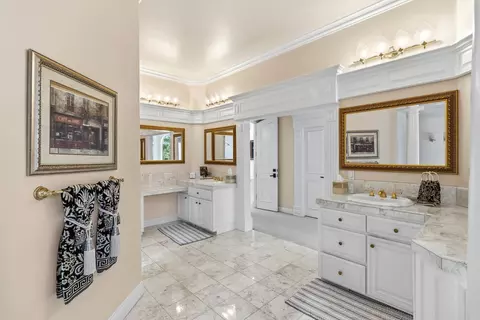 Bath - 5585 E Saint Francis Cir #E, Loomis, CA 95650 photo 3 of 9