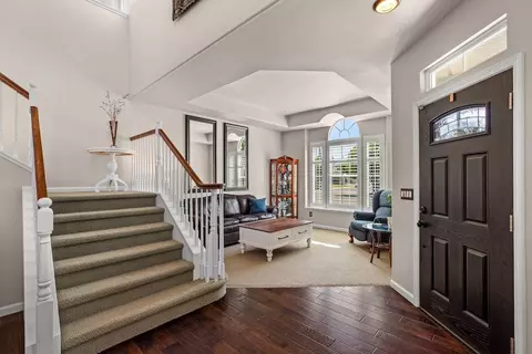 Entry Way - 2467 Greystone Dr, Tracy, CA 95377 photo 2 of 7