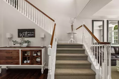 Entry Way - 2467 Greystone Dr, Tracy, CA 95377 photo 4 of 7