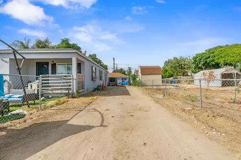 Exterior - 430 Spruce St, Modesto, CA 95351 photo 3 of 7