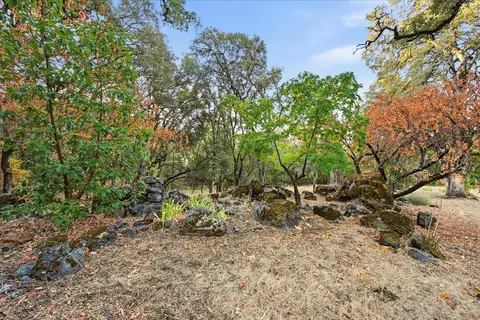 Exterior - 12501 Sutherland Dr, Grass Valley, CA 95949 photo 25 of 28