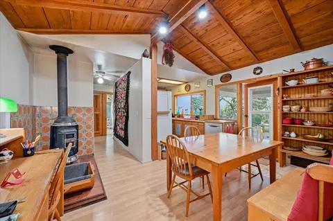 Dining - 12501 Sutherland Dr, Grass Valley, CA 95949 photo 2 of 3